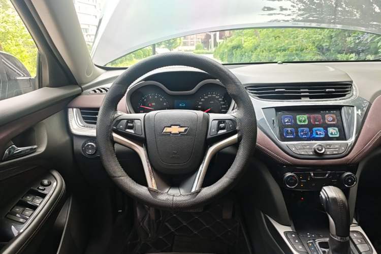 Used Chevrolet Malibu 2017 1.5T Automatic Luxury Edition Steering Wheel