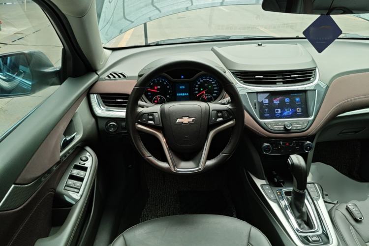 Used Chevrolet Malibu 2017 1.5T Automatic Luxury Edition Steering Wheel