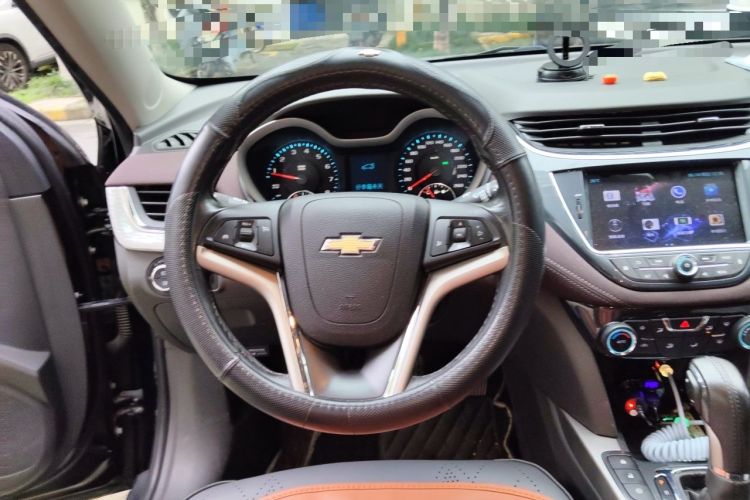 Used Chevrolet Malibu 2017 1.5T Automatic Luxury Edition Steering Wheel