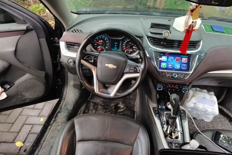 Used Chevrolet Malibu 2017 1.5T Automatic Luxury Edition Steering Wheel