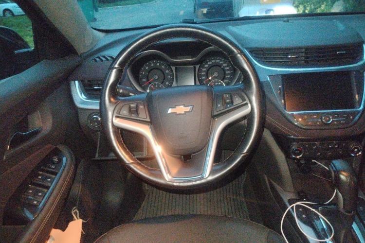 Used Chevrolet Malibu 2017 1.5T Automatic Luxury Edition Steering Wheel