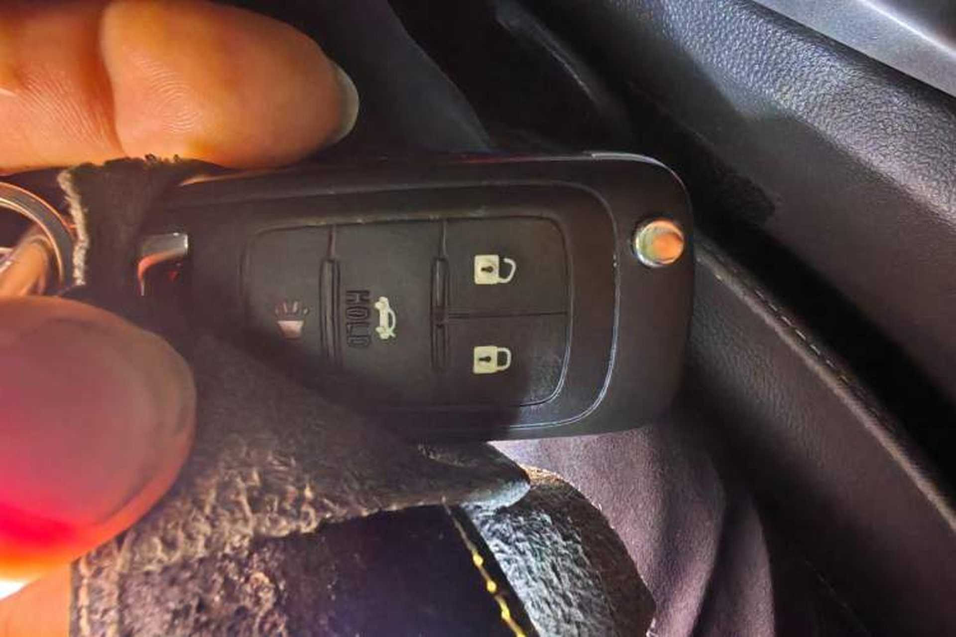 Used Chevrolet Malibu 2017 1.5T Automatic Luxury Edition Vehicle Key