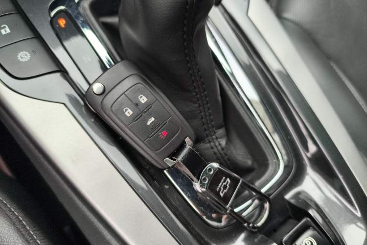 Used Chevrolet Malibu 2017 1.5T Automatic Luxury Edition Vehicle Key