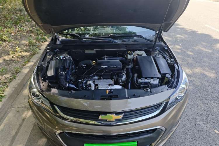 Used Chevrolet Malibu 2017 1.5T Automatic Comfort Edition Engine Bay