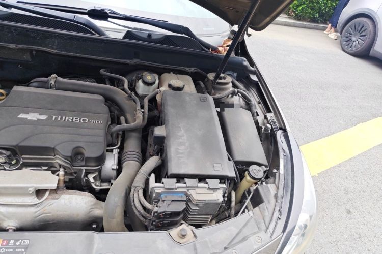 Used Chevrolet Malibu 2017 1.5T Automatic Luxury Edition Engine Bay Left