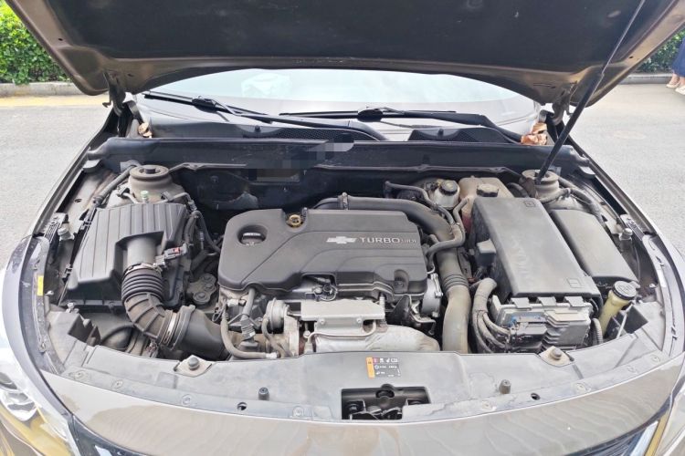 Used Chevrolet Malibu 2017 1.5T Automatic Luxury Edition Engine Bay