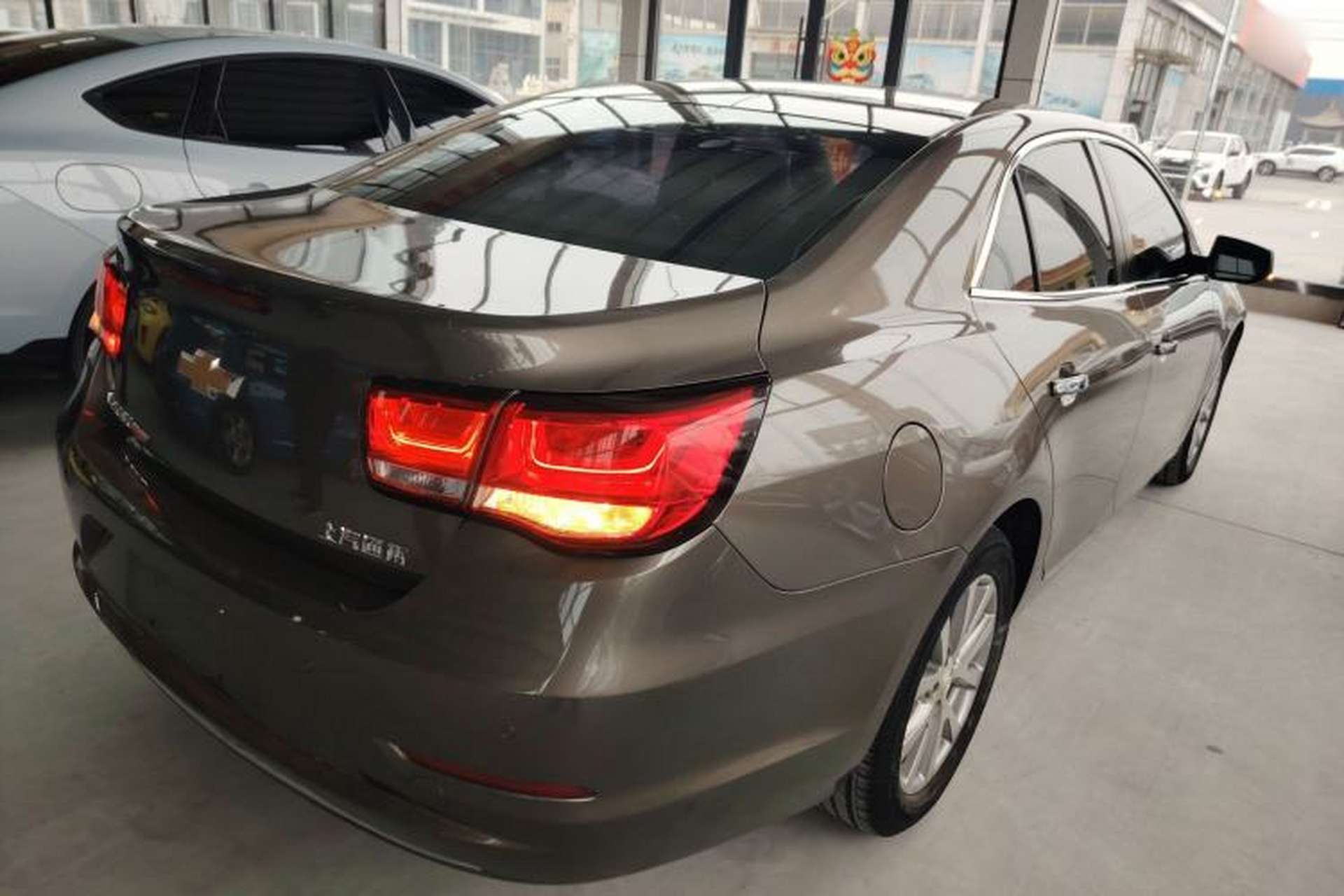 Used Chevrolet Malibu 2017 1.5T Automatic Luxury Edition Exterior 5