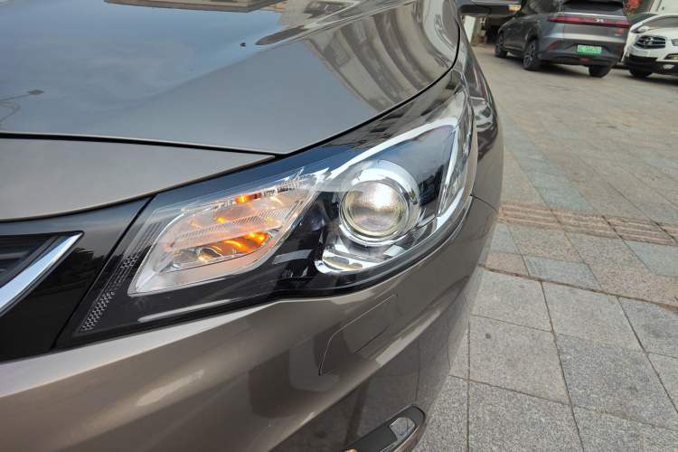 Used Chevrolet Malibu 2017 1.5T Automatic Luxury Edition Left Front Headlight