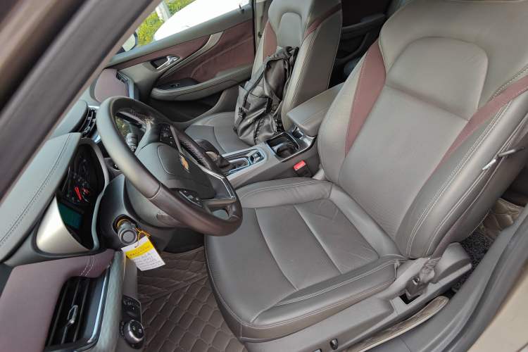Used Chevrolet Malibu 2017 1.5T Automatic Luxury Edition Left Front Seat
