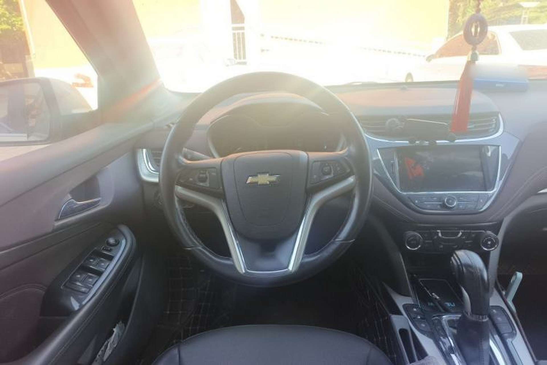 Used Chevrolet Malibu 2017 1.5T Automatic Luxury Edition Steering Wheel