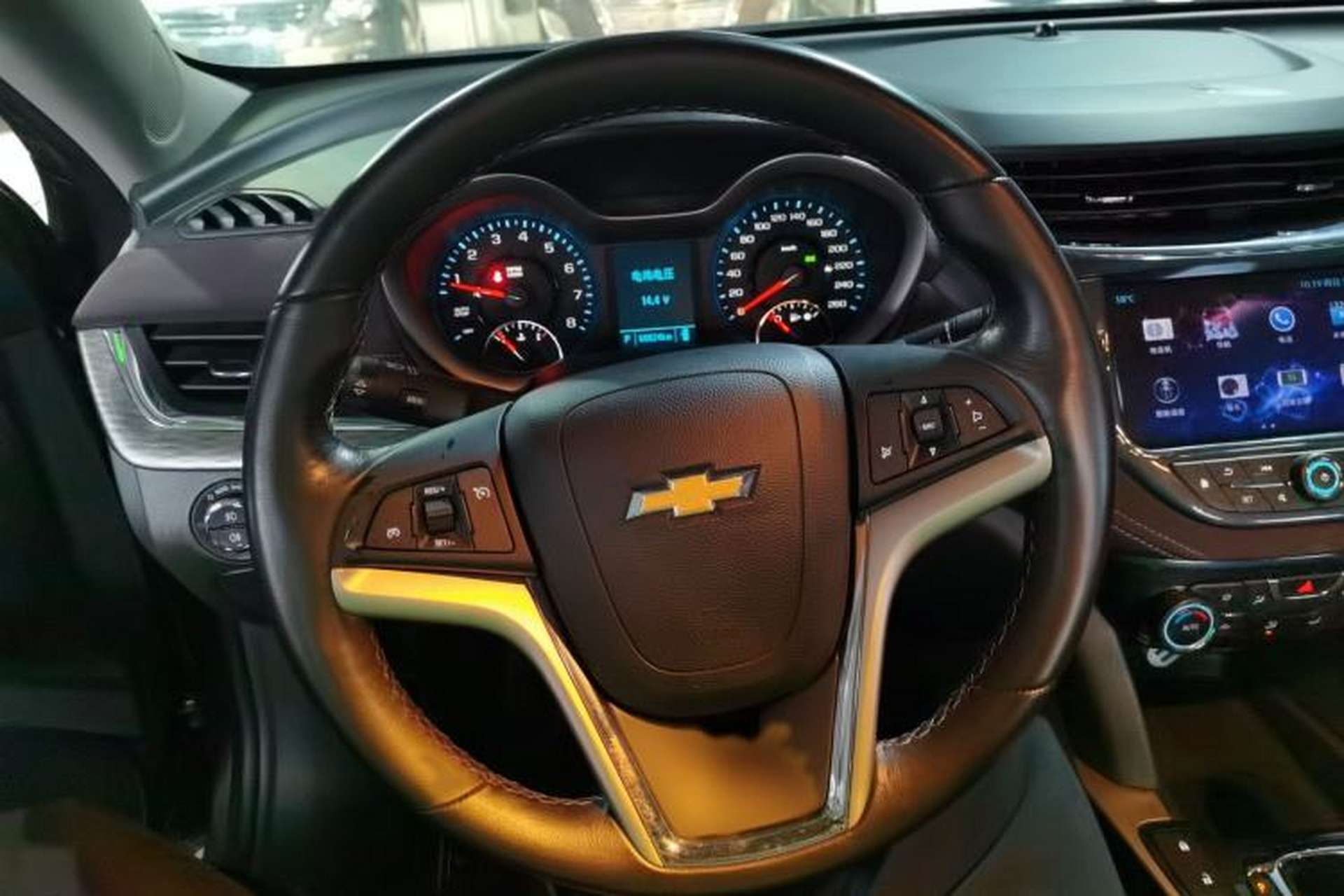 Used Chevrolet Malibu 2017 1.5T Automatic Luxury Edition Steering Wheel