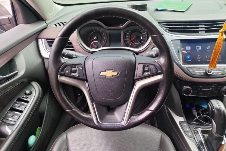 Used Chevrolet Malibu 2017 1.5T Automatic Luxury Edition Steering Wheel
