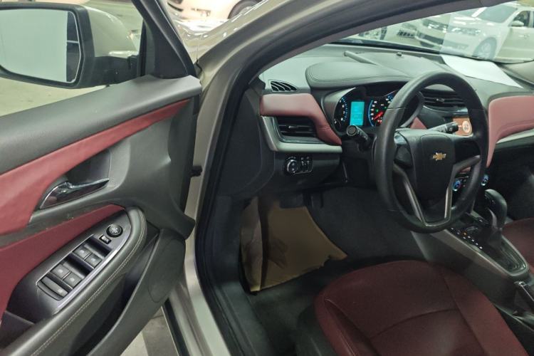 Used Chevrolet Malibu 2017 1.5T Automatic Comfort Edition Driver Seat
