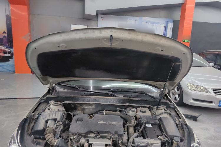 Used Chevrolet Malibu 2017 1.5T Automatic Comfort Edition Engine Bay