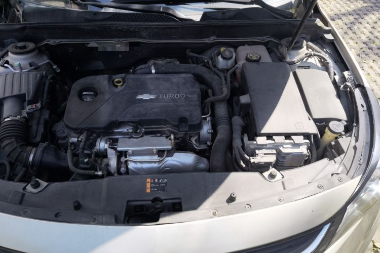 Used Chevrolet Malibu 2017 1.5T Automatic Luxury Edition Engine Bay Left