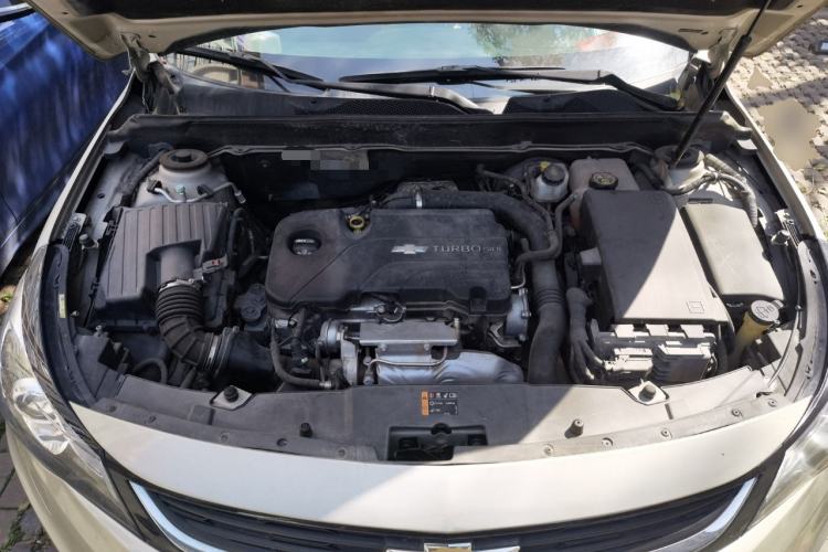 Used Chevrolet Malibu 2017 1.5T Automatic Luxury Edition Engine Bay