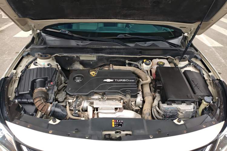 Used Chevrolet Malibu 2017 1.5T Automatic Luxury Edition Engine Bay
