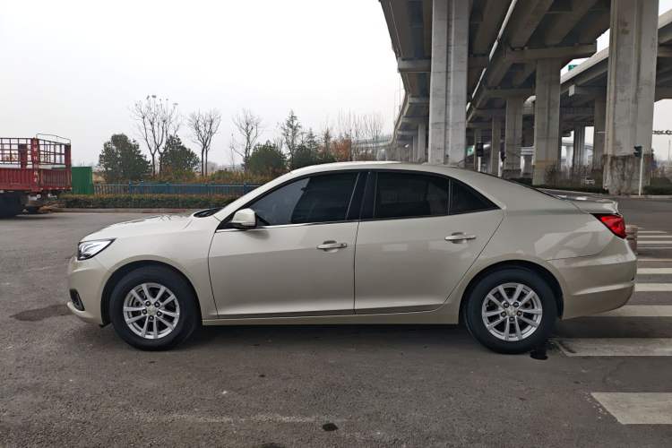 Used Chevrolet Malibu 2017 1.5T Automatic Luxury Edition Exterior 3