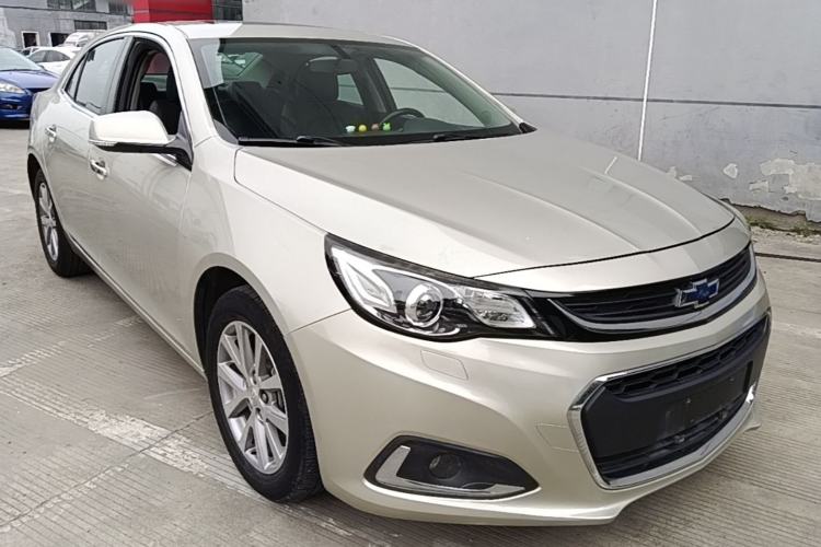 Used Chevrolet Malibu 2017 1.5T Automatic Luxury Edition Front Right 45 Deg