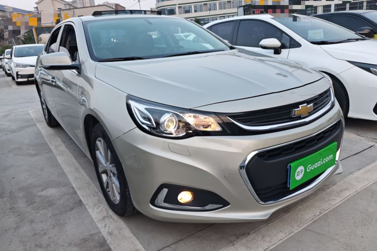 Used Chevrolet Malibu 2017 1.5T Automatic Luxury Edition Front Right 45 Deg