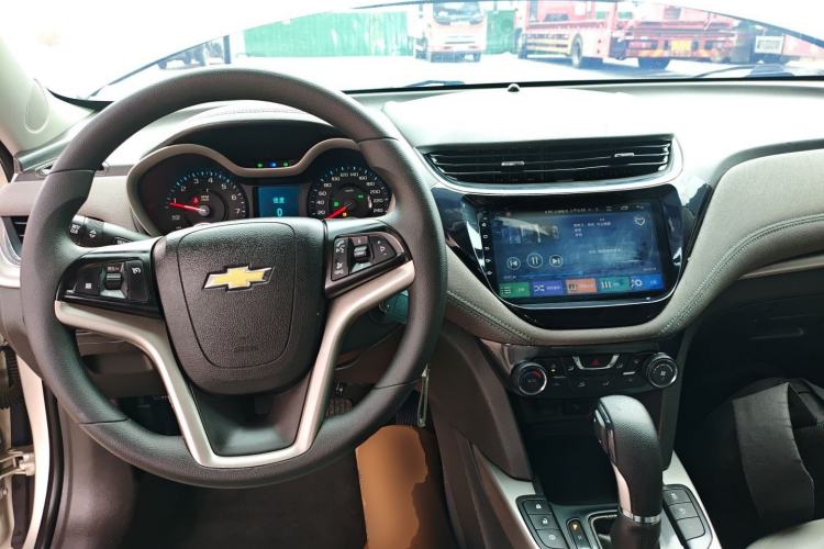 Used Chevrolet Malibu 2017 1.5T Automatic Luxury Edition Interior 2