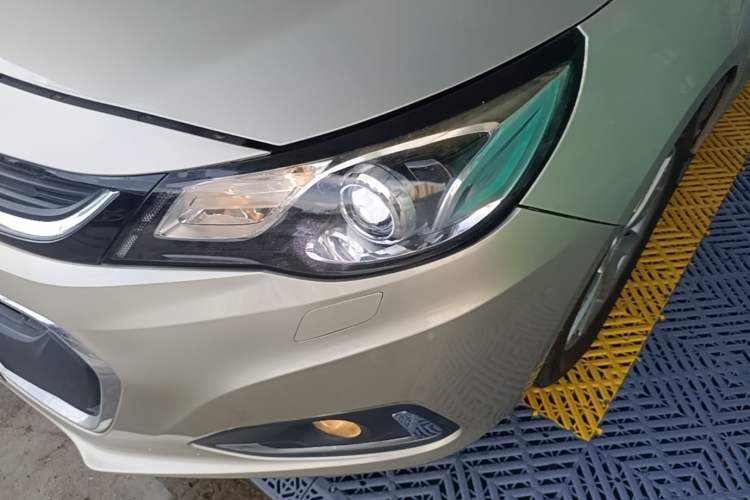Used Chevrolet Malibu 2017 1.5T Automatic Luxury Edition Left Front Headlight