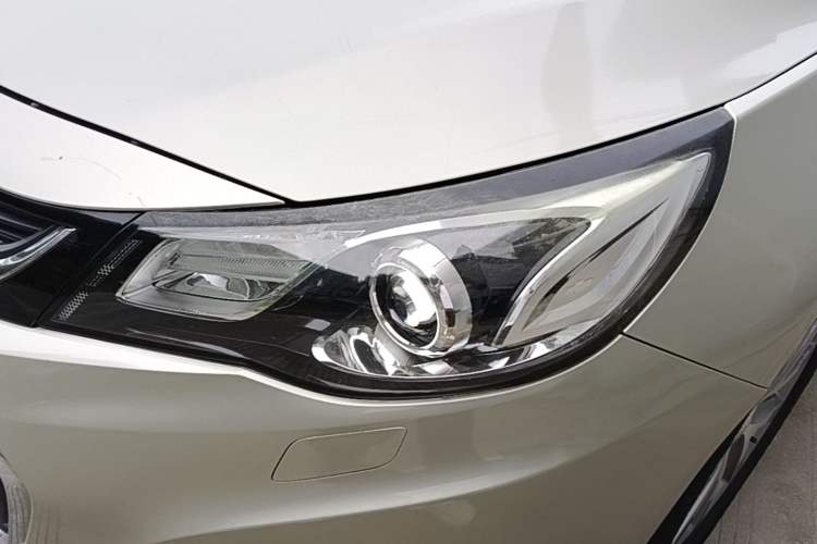 Used Chevrolet Malibu 2017 1.5T Automatic Luxury Edition Left Front Headlight