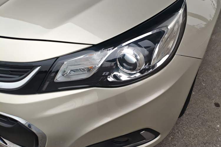 Used Chevrolet Malibu 2017 1.5T Automatic Luxury Edition Left Front Headlight