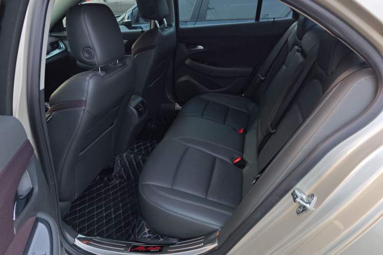 Used Chevrolet Malibu 2017 1.5T Automatic Luxury Edition Left Rear Seat