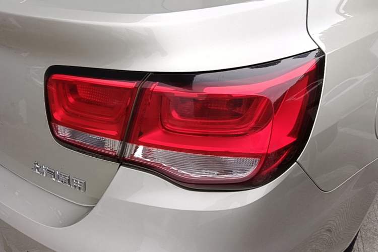 Used Chevrolet Malibu 2017 1.5T Automatic Luxury Edition Right Rear Taillight