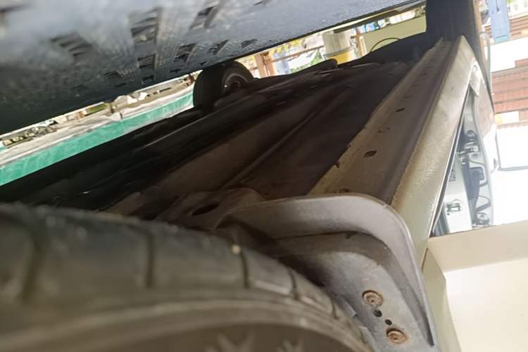 Used Chevrolet Malibu 2017 1.5T Automatic Luxury Edition Right Side Sill