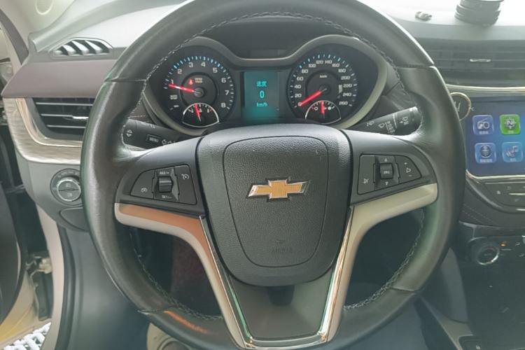 Used Chevrolet Malibu 2017 1.5T Automatic Luxury Edition Steering Wheel