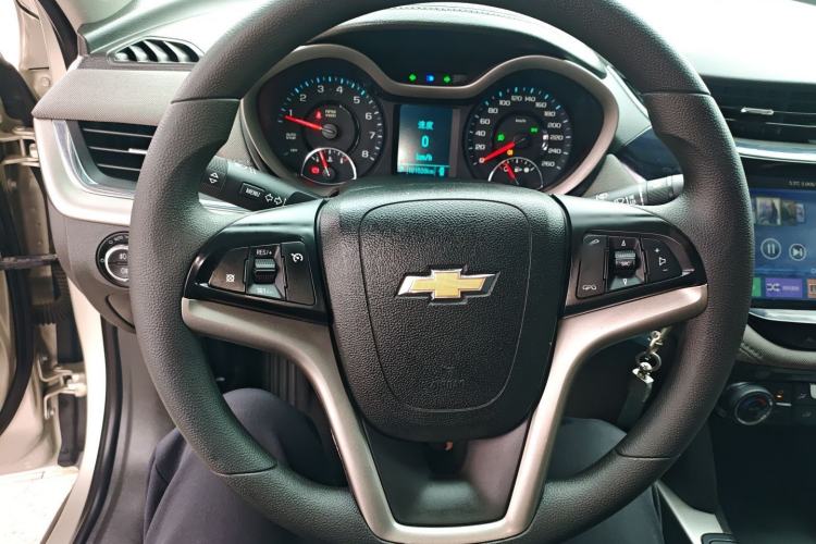 Used Chevrolet Malibu 2017 1.5T Automatic Luxury Edition Steering Wheel