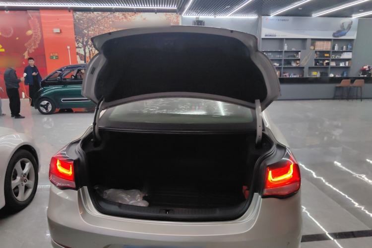 Used Chevrolet Malibu 2017 1.5T Automatic Comfort Edition Trunk