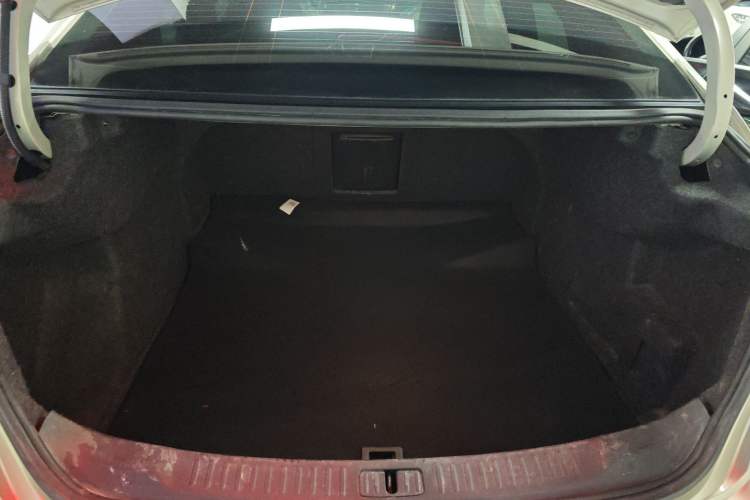Used Chevrolet Malibu 2017 1.5T Automatic Comfort Edition Trunk