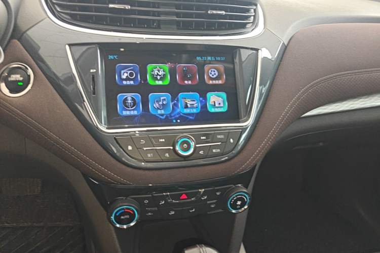 Used Chevrolet Malibu 2017 1.5T Automatic Luxury Edition Audio And AC Panel