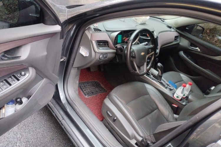 Used Chevrolet Malibu 2017 1.5T Automatic Luxury Edition Driver Seat