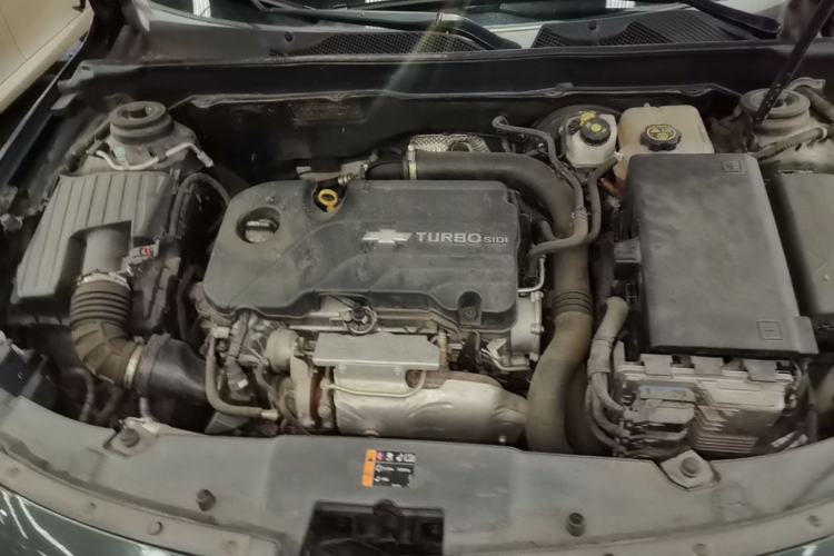 Used Chevrolet Malibu 2017 1.5T Automatic Luxury Edition Engine Bay