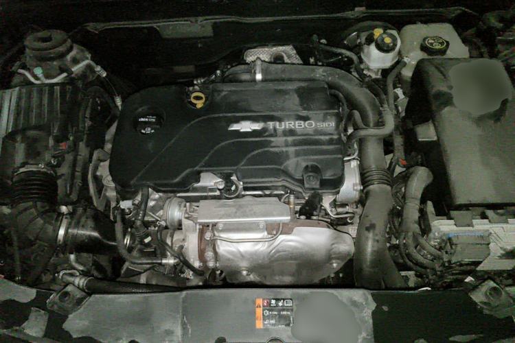 Used Chevrolet Malibu 2017 1.5T Automatic Luxury Edition Engine Bay