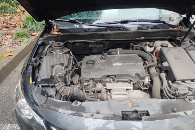 Used Chevrolet Malibu 2017 1.5T Automatic Luxury Edition Engine Bay Right