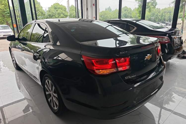 Used Chevrolet Malibu 2017 1.5T Automatic Luxury Edition Exterior 2