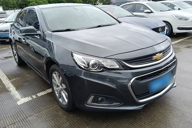 Used Chevrolet Malibu 2017 1.5T Automatic Luxury Edition Front Right 45 Deg