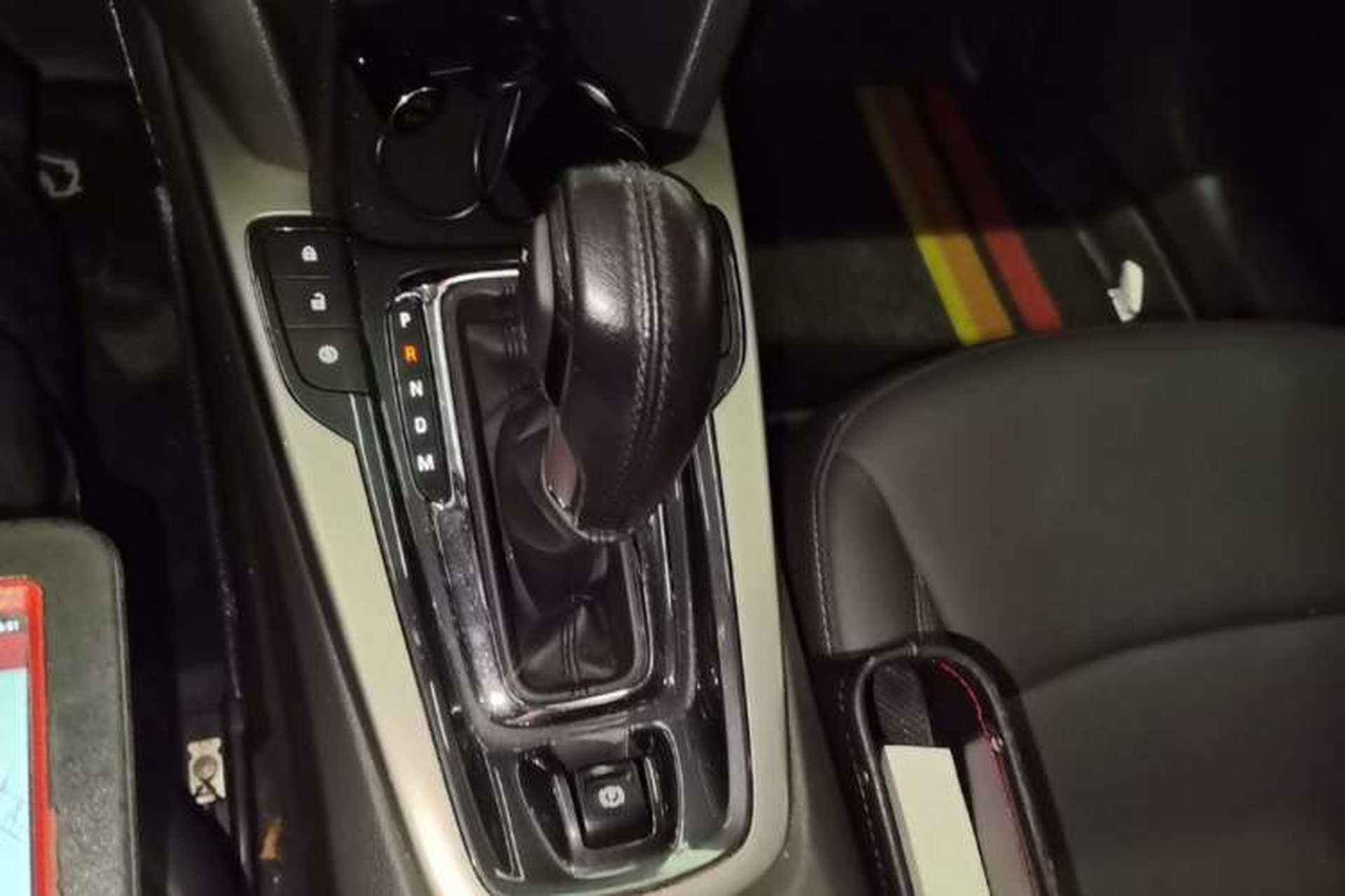 Used Chevrolet Malibu 2017 1.5T Automatic Luxury Edition Gear Lever