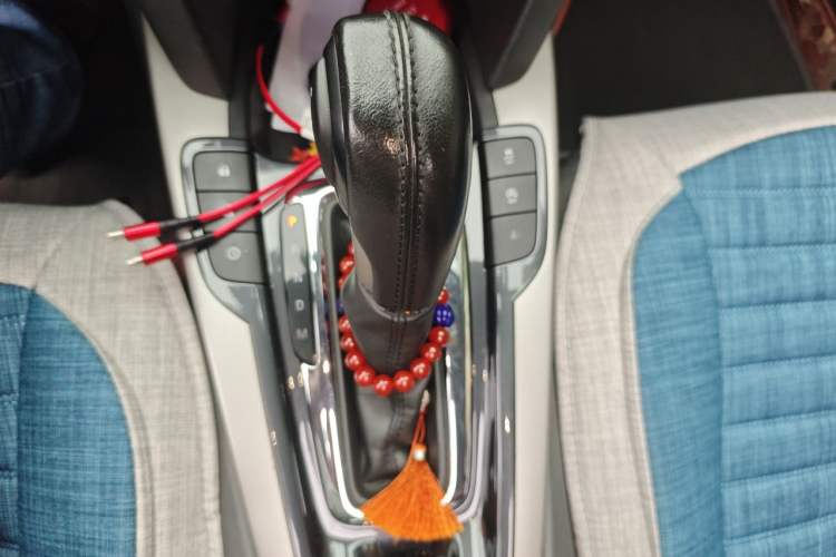 Used Chevrolet Malibu 2017 1.5T Automatic Luxury Edition Gear Lever