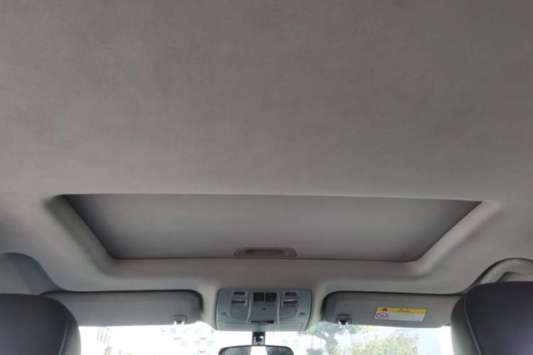 Used Chevrolet Malibu 2017 1.5T Automatic Luxury Edition Headliner