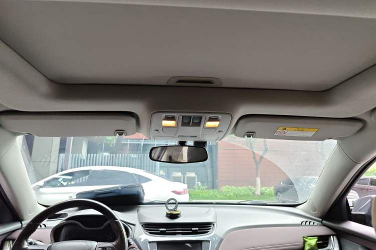 Used Chevrolet Malibu 2017 1.5T Automatic Luxury Edition Headliner