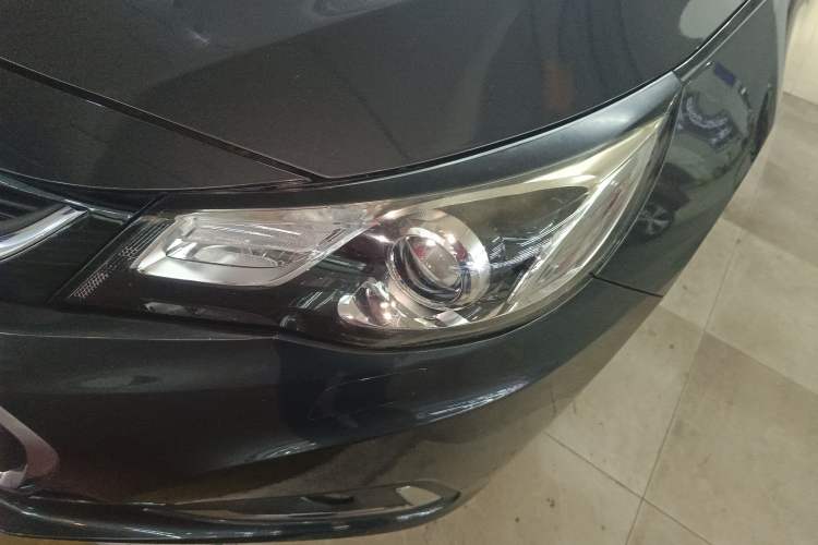Used Chevrolet Malibu 2017 1.5T Automatic Luxury Edition Left Front Headlight