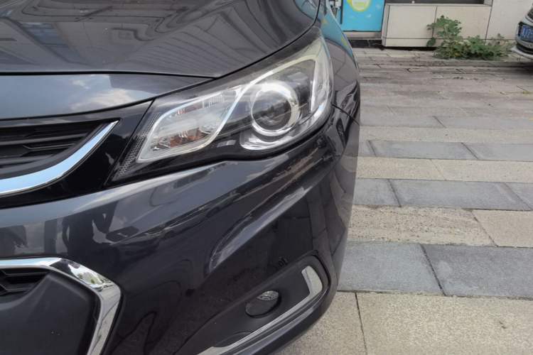 Used Chevrolet Malibu 2017 1.5T Automatic Comfort Edition Left Front Headlight
