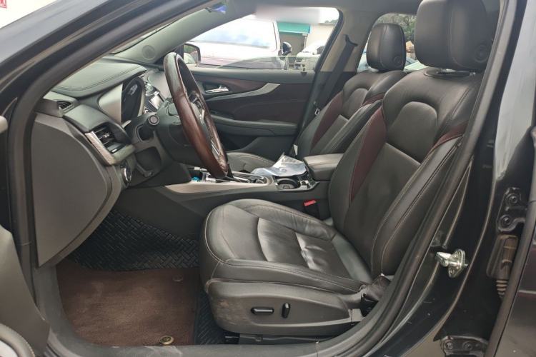 Used Chevrolet Malibu 2017 1.5T Automatic Luxury Edition Left Front Seat
