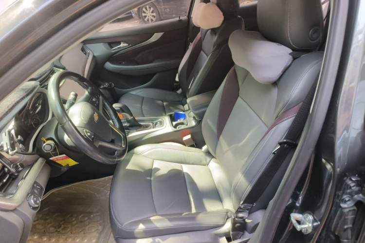 Used Chevrolet Malibu 2017 1.5T Automatic Luxury Edition Left Front Seat
